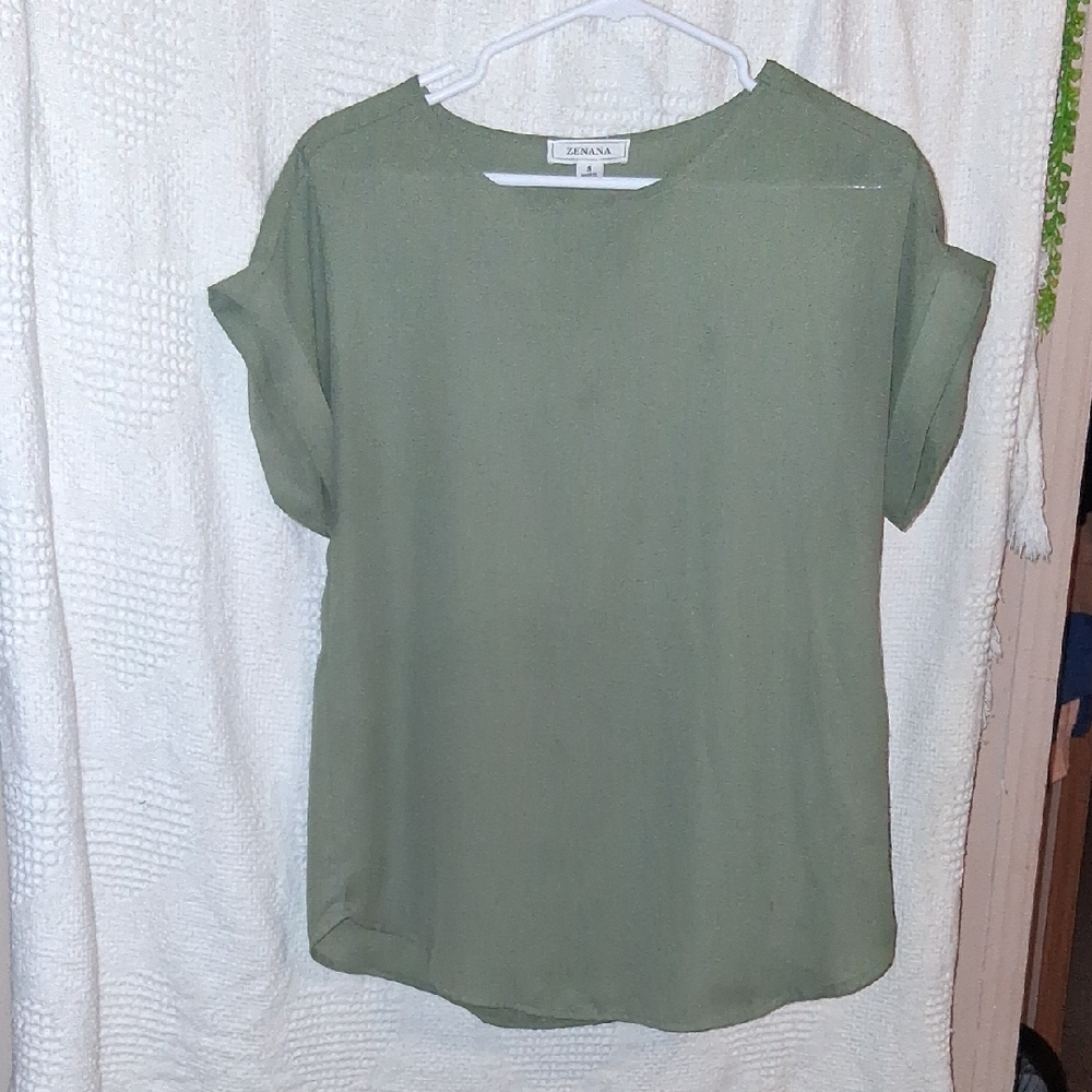 Green Cuffed Sleeve Curved Hem Blouse